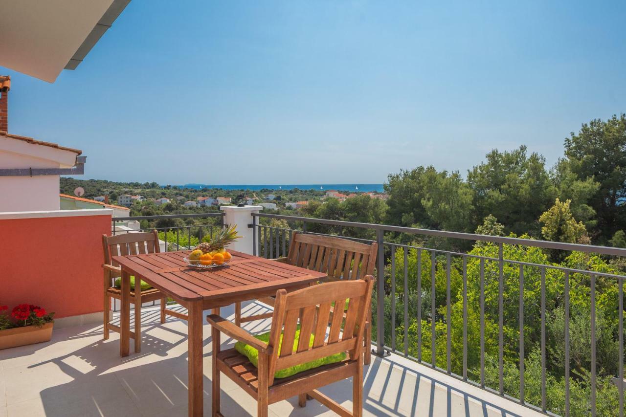 Villa Basic Севид Экстерьер фото