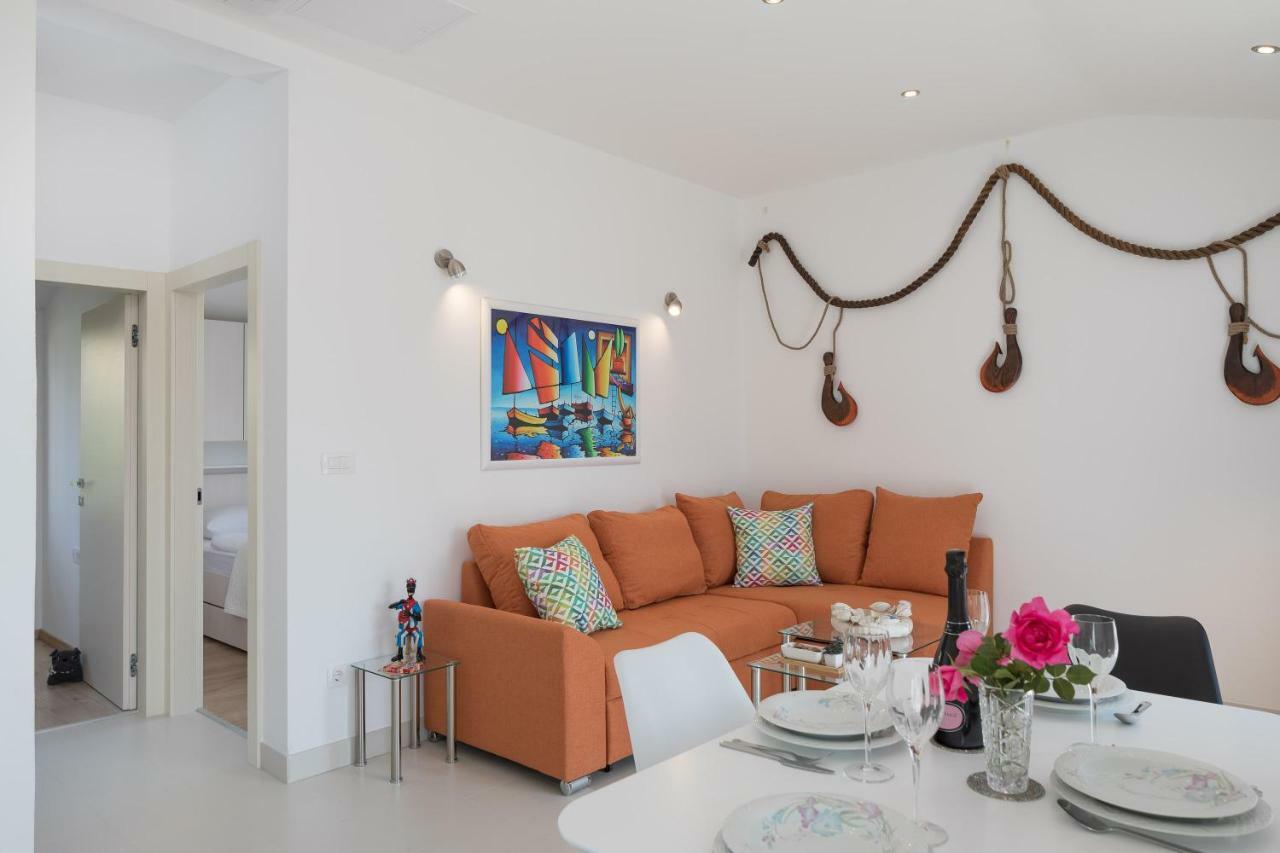 Villa Basic Севид Экстерьер фото