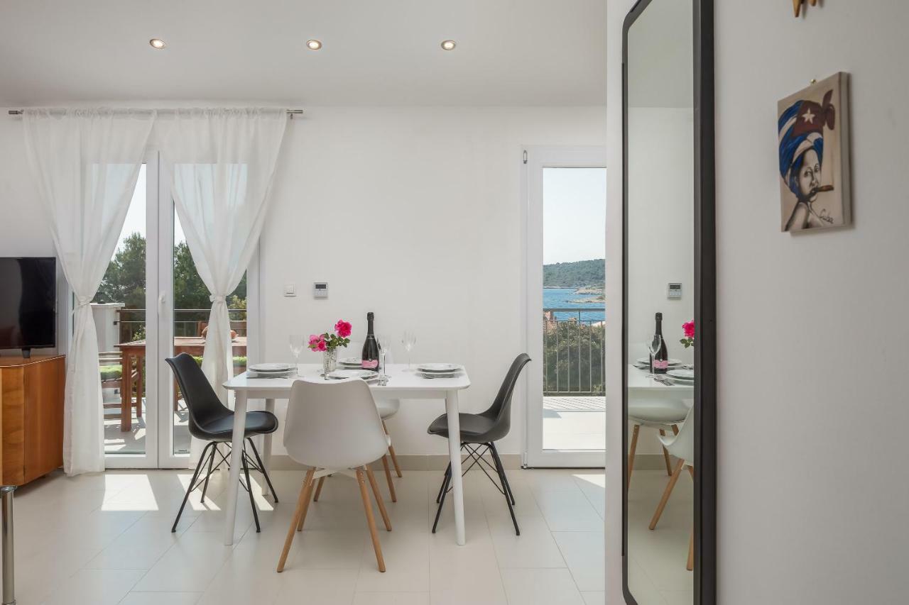 Villa Basic Севид Экстерьер фото