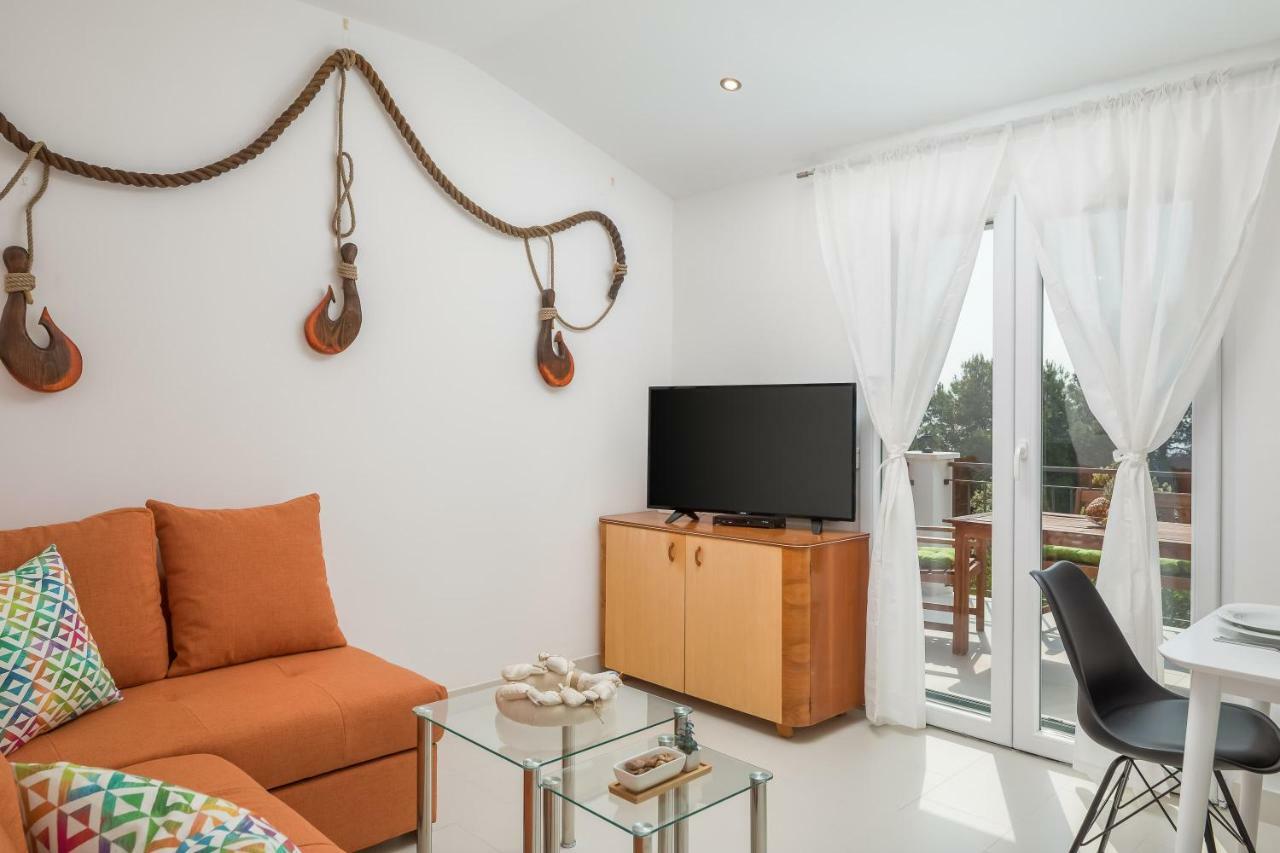 Villa Basic Севид Экстерьер фото